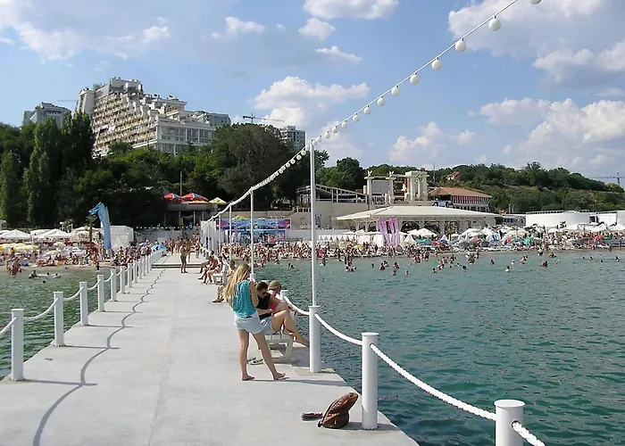 у моря аркадия в 48 жемчужине * Οδησσός